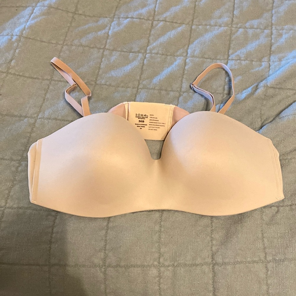 Like new Enbliss Stay Put Wireless Strapless Bra